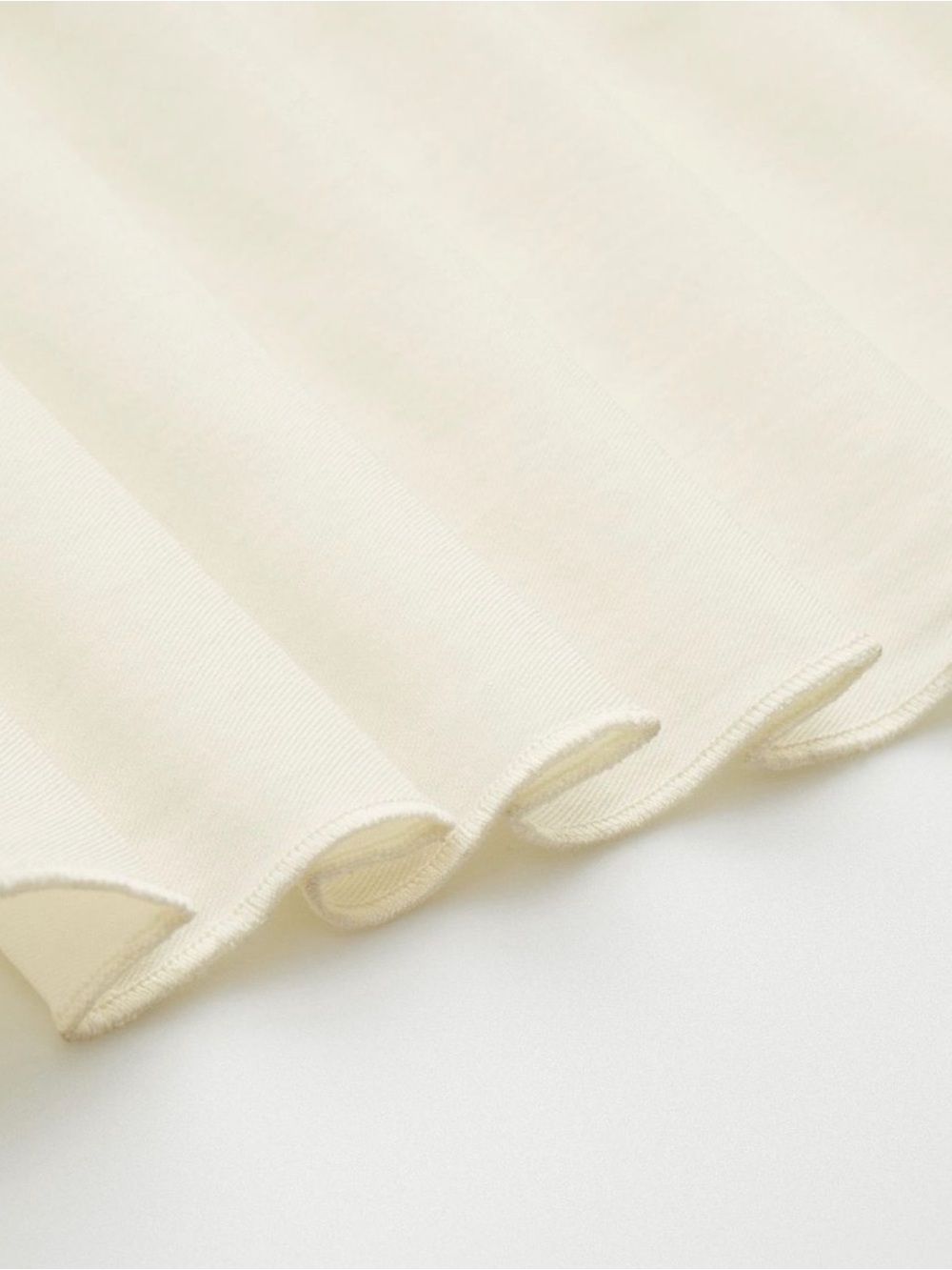 Commense Cream Sleeveless Belted Pleated Midi/Maxi Dress - Picture 4 of 5